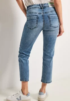 Loose Fit Jeans In 7/8