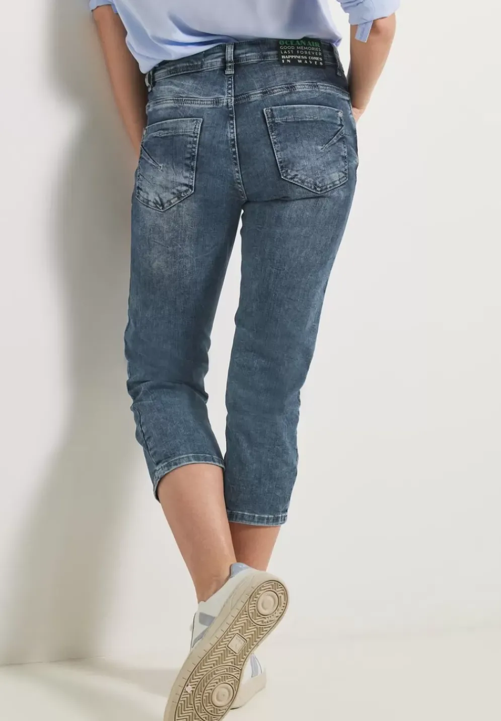 Loose Fit Jeans In 3/4-Lange