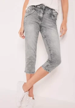 Loose Fit Jeans In 3/4-Lange