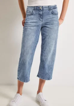 Loose Fit Jeans In 3/4-Lange