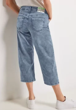 Loose Fit Jeans In 3/4-Lange