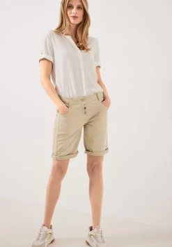 Loose Fit Stretch Shorts