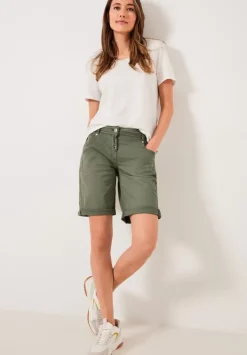 Loose Fit Stretch Shorts