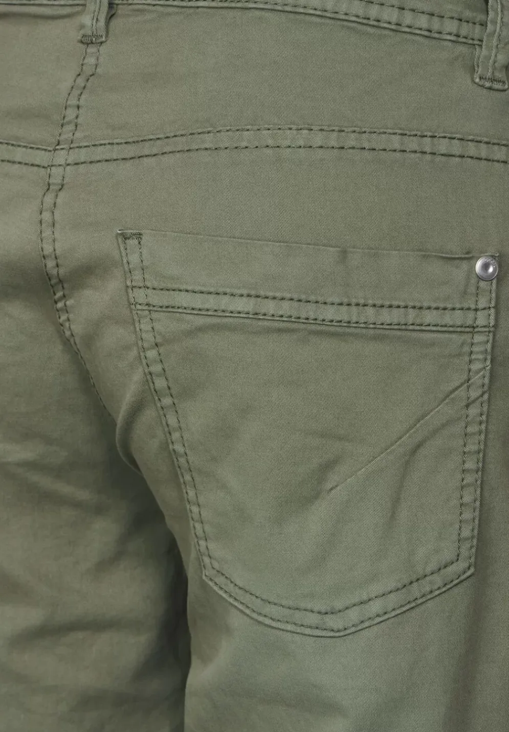 Loose Fit Stretch Shorts