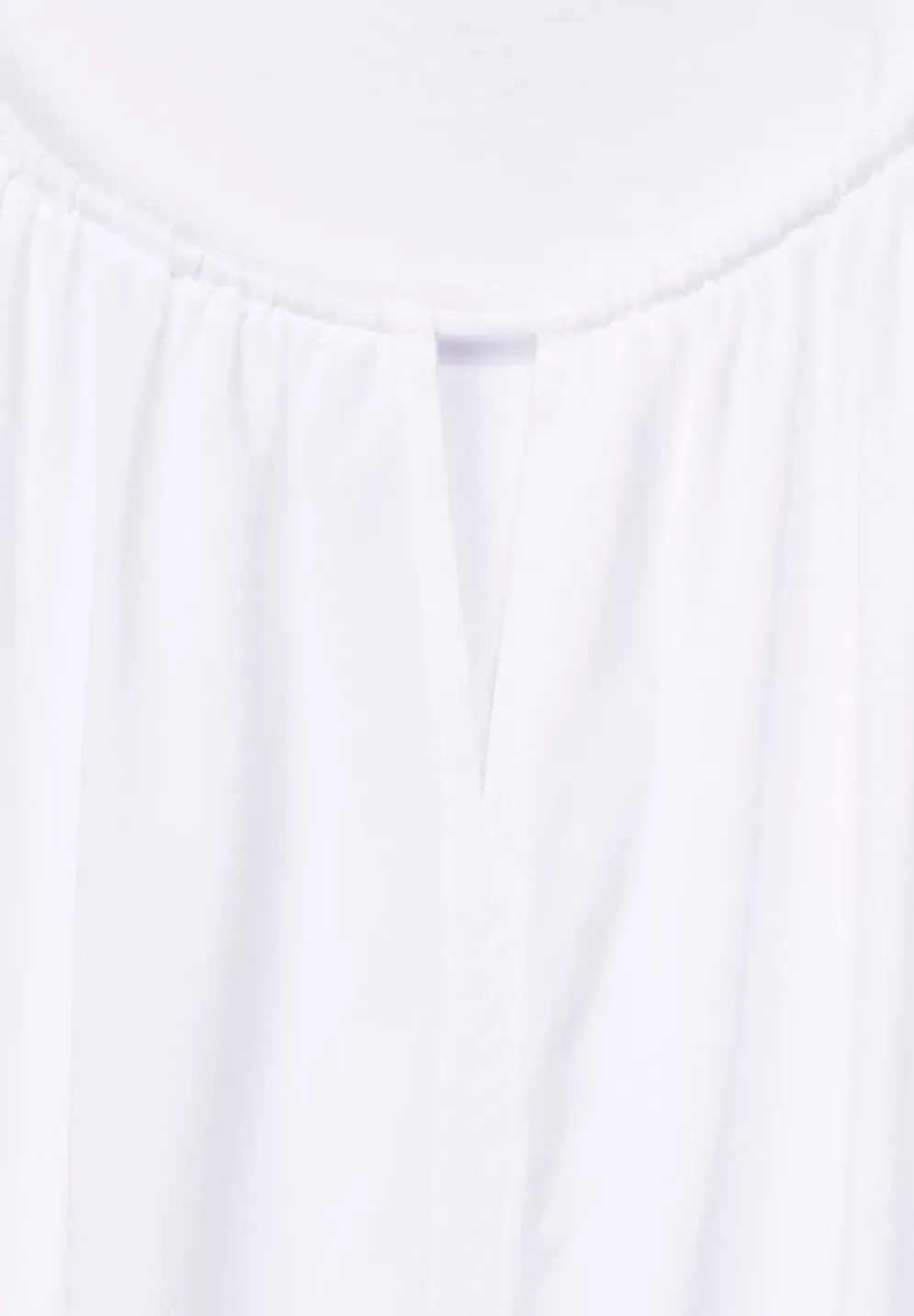 Materialmixshirt Mit Cut-Out