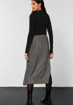 Midikleid Im Materialmix