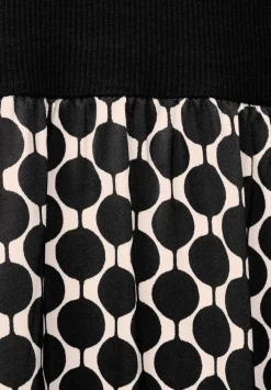 Midikleid Im Materialmix
