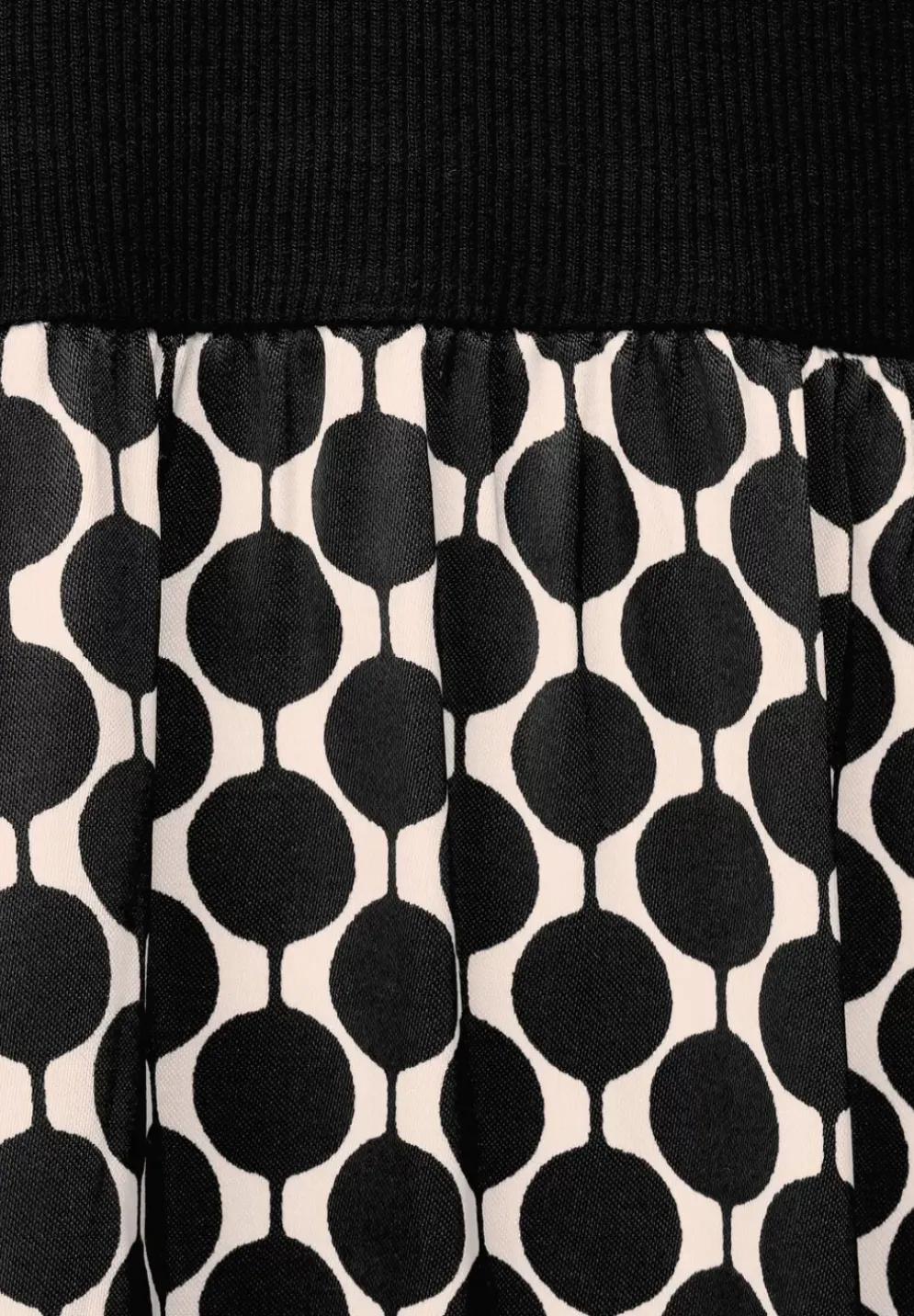 Midikleid Im Materialmix
