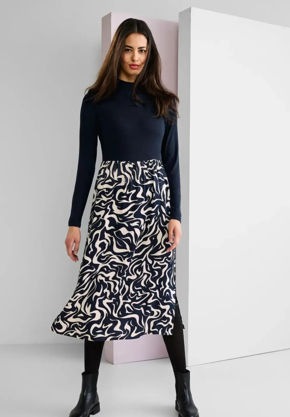 Midikleid Mit Materialmix