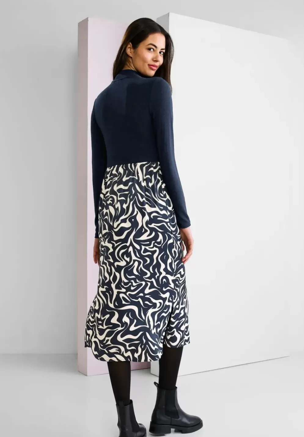 Midikleid Mit Materialmix