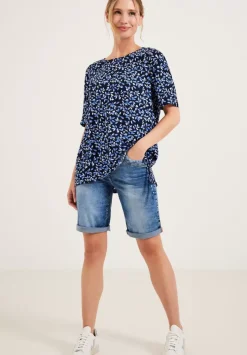 Minimalmuster Bluse