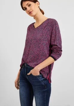 Minimalmuster Bluse