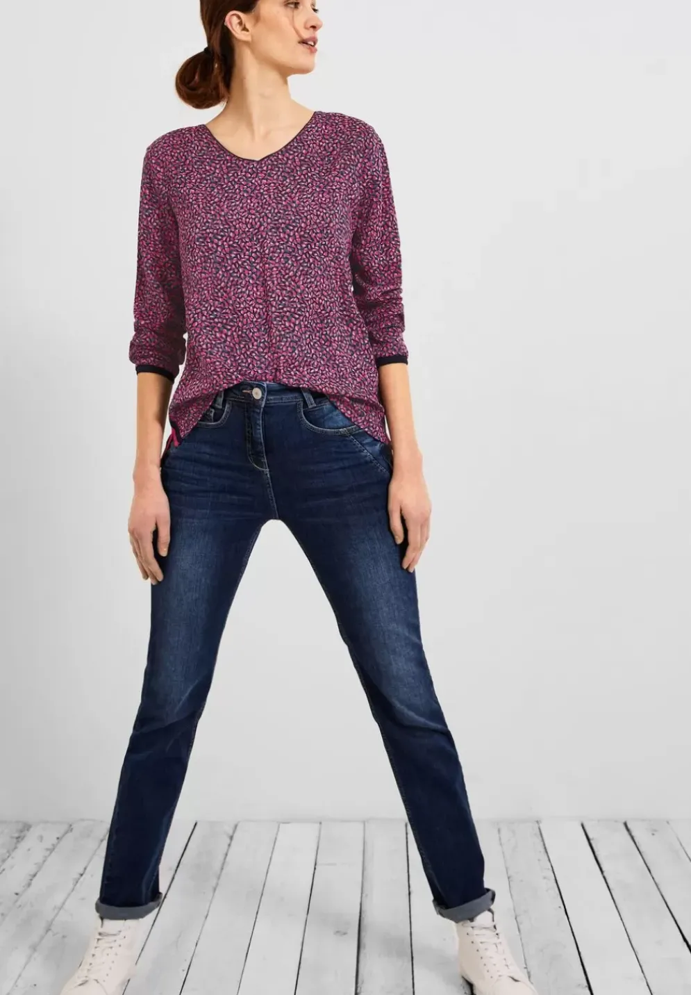 Minimalmuster Bluse