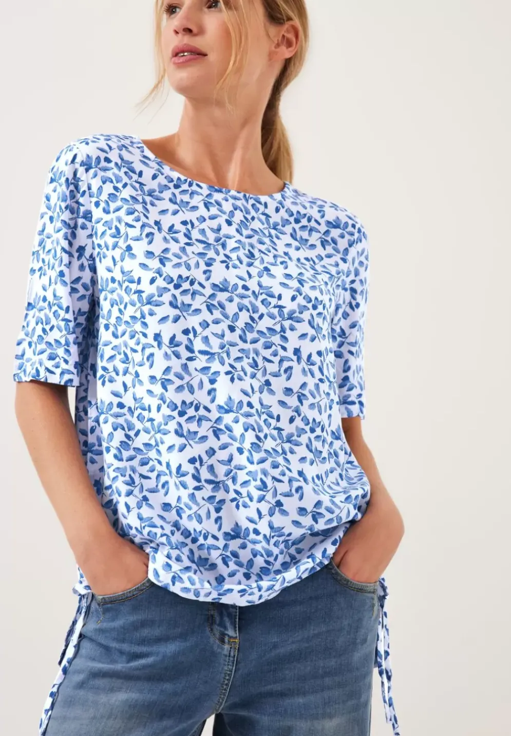 Minimalmuster Bluse