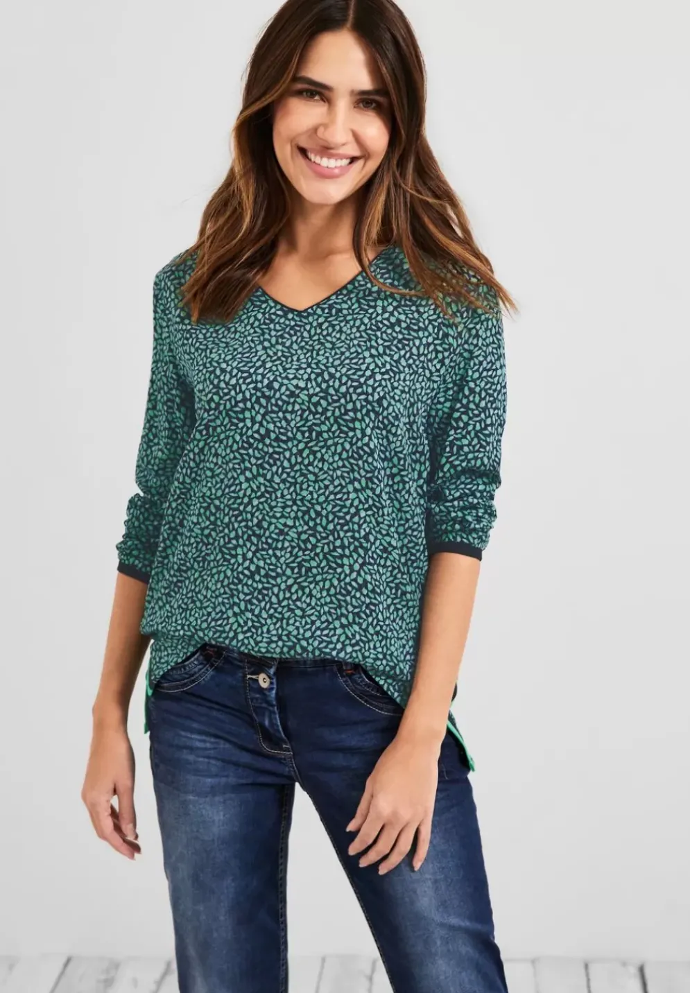 Minimalmuster Bluse