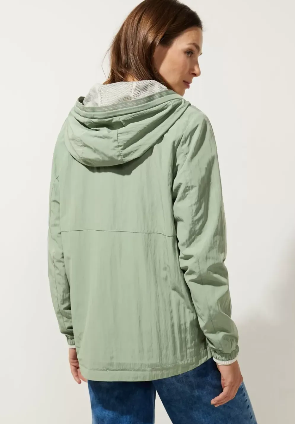 Moderner Windbreaker