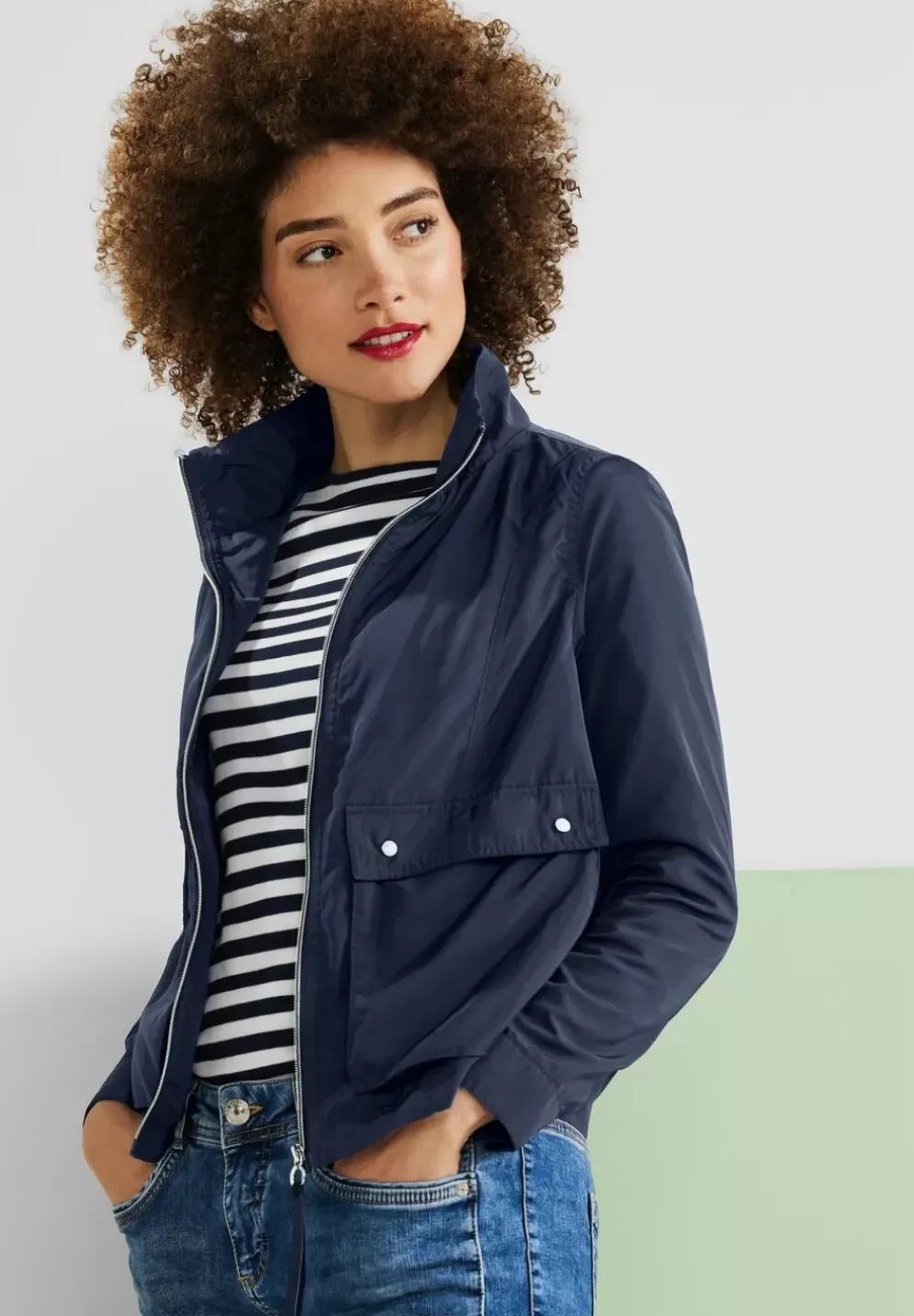 Moderner Windbreaker