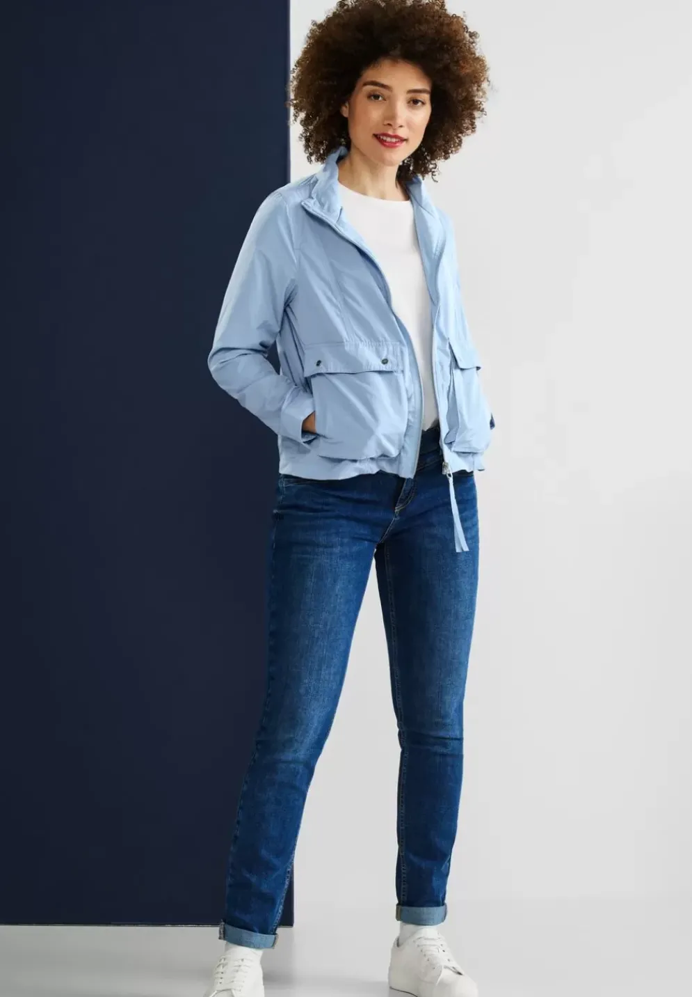 Moderner Windbreaker