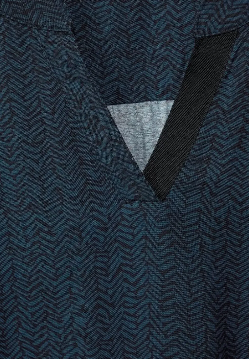 Printshirt Im Materialmix