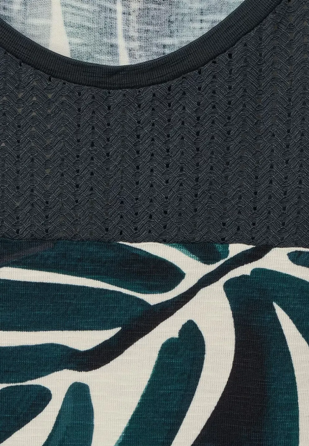 Printshirt Mit Spitzendetail