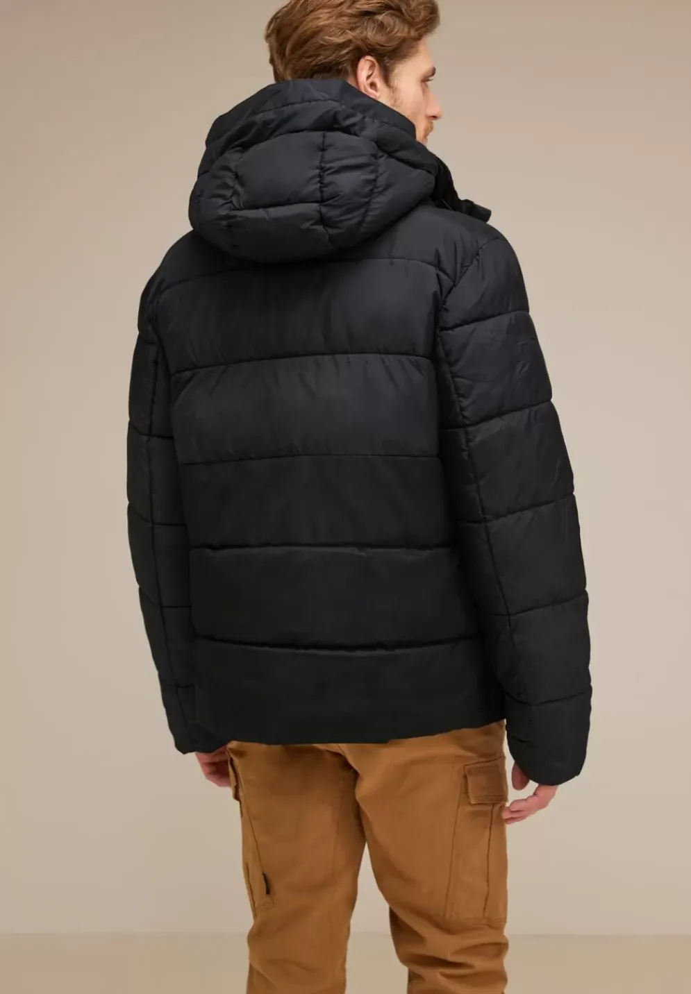 Pufferjacke Im Materialmix