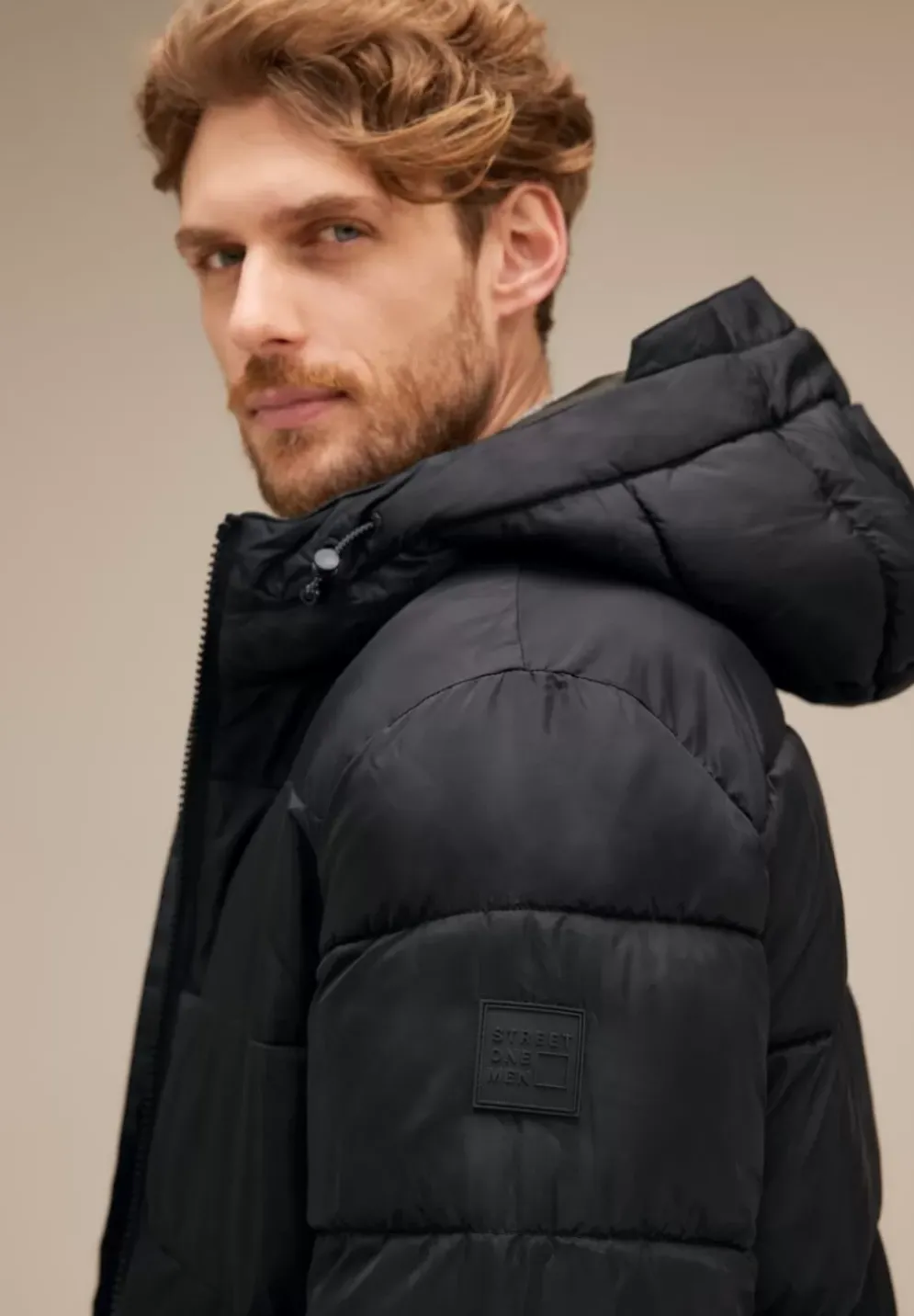 Pufferjacke Im Materialmix