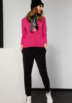 Pullover Mit V-Ausschnitt