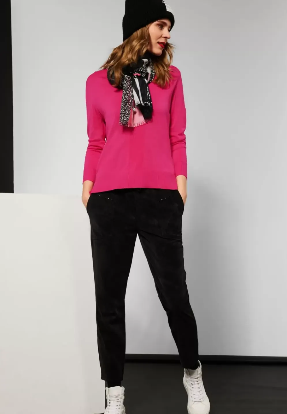 Pullover Mit V-Ausschnitt
