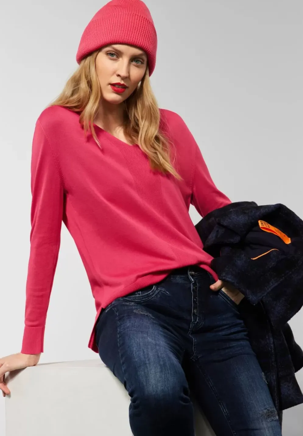 Pullover Mit V-Ausschnitt