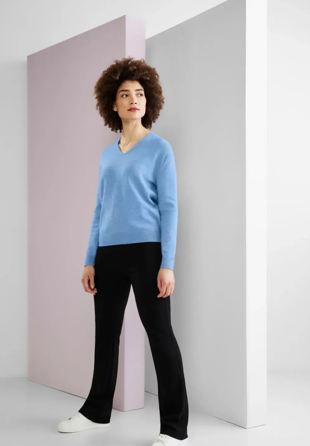 Pullover Mit V-Ausschnitt