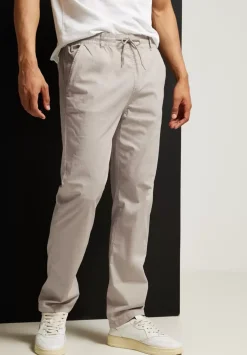 Relaxed Fit Chino Jogger