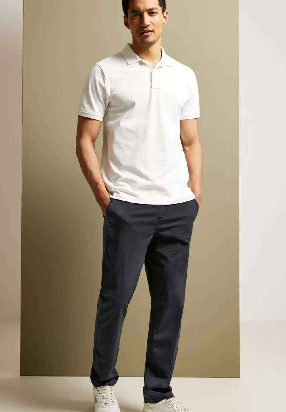 Relaxed Fit Chino Jogger