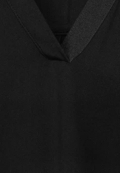 Shirt Im Materialmix