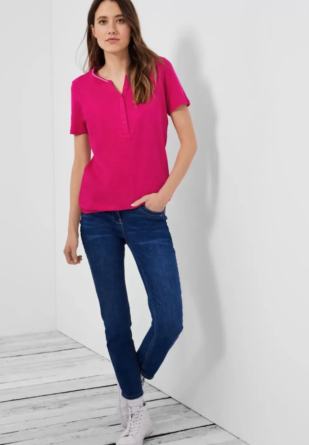 Shirt Mit Kurzer Knopfleiste