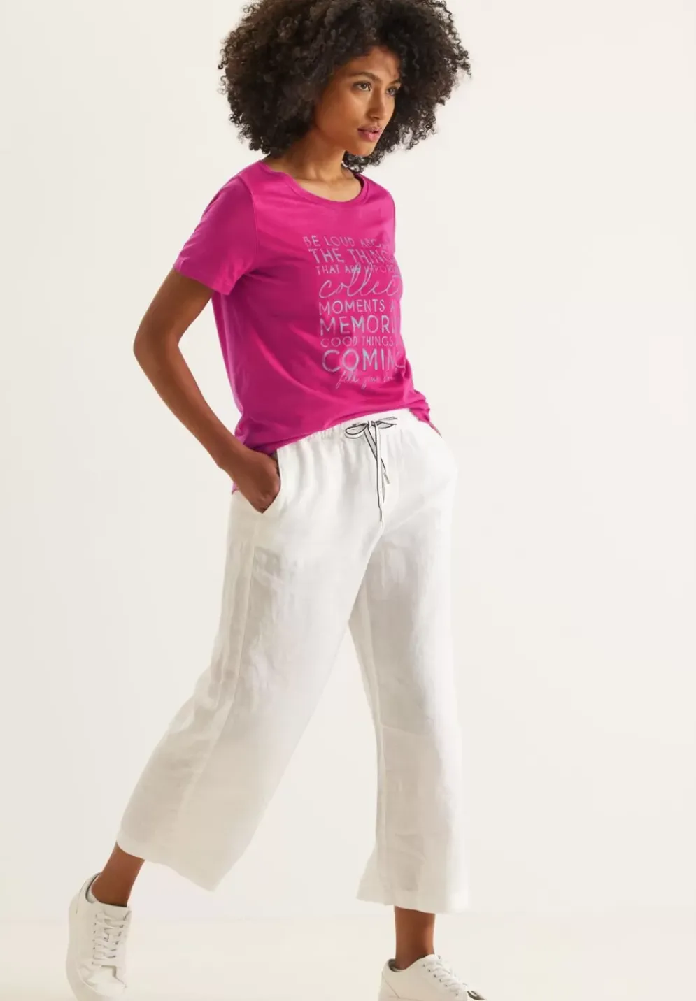 Shirt Mit Multicolor Wording