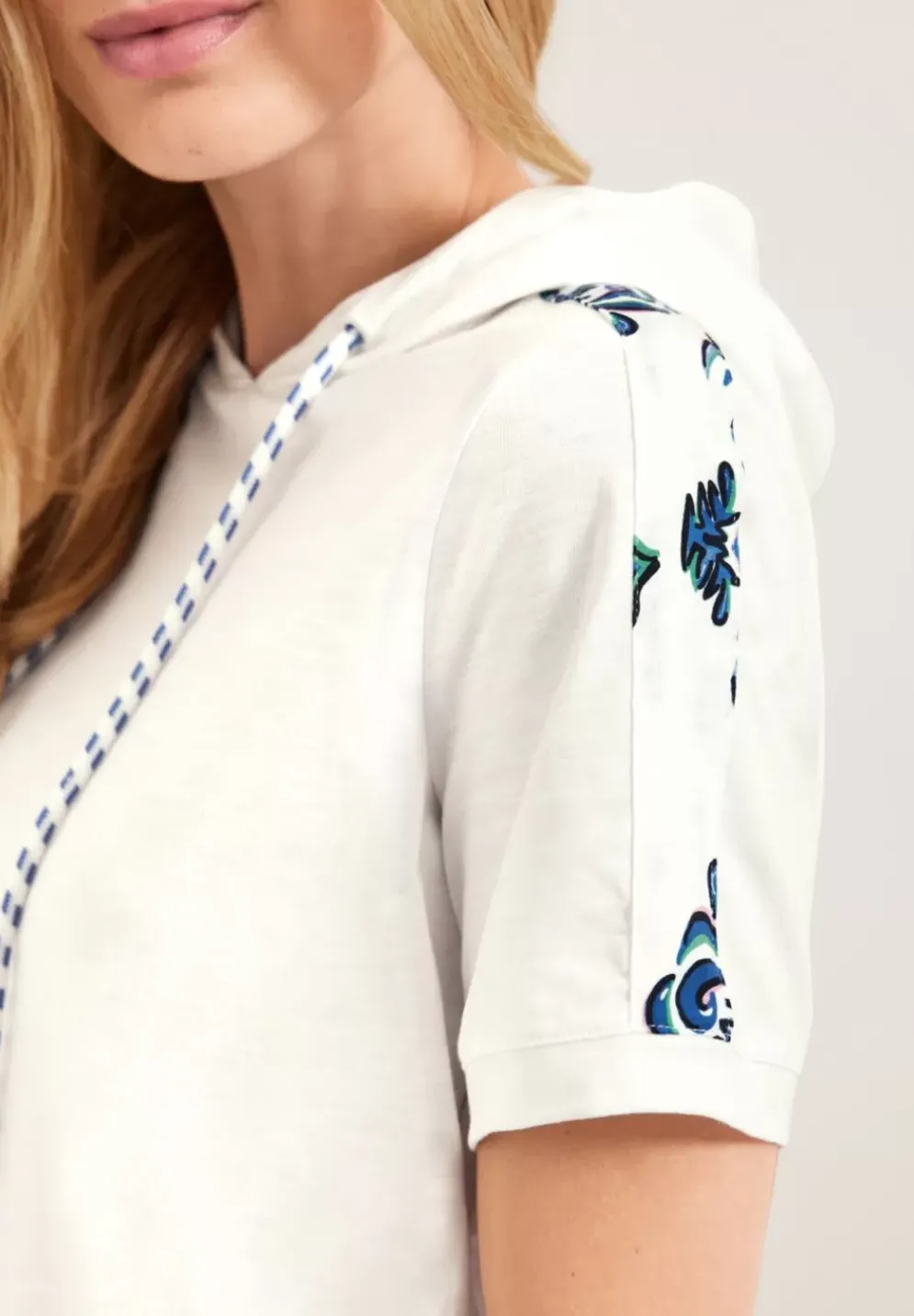 Shirt Mit Schulterprint