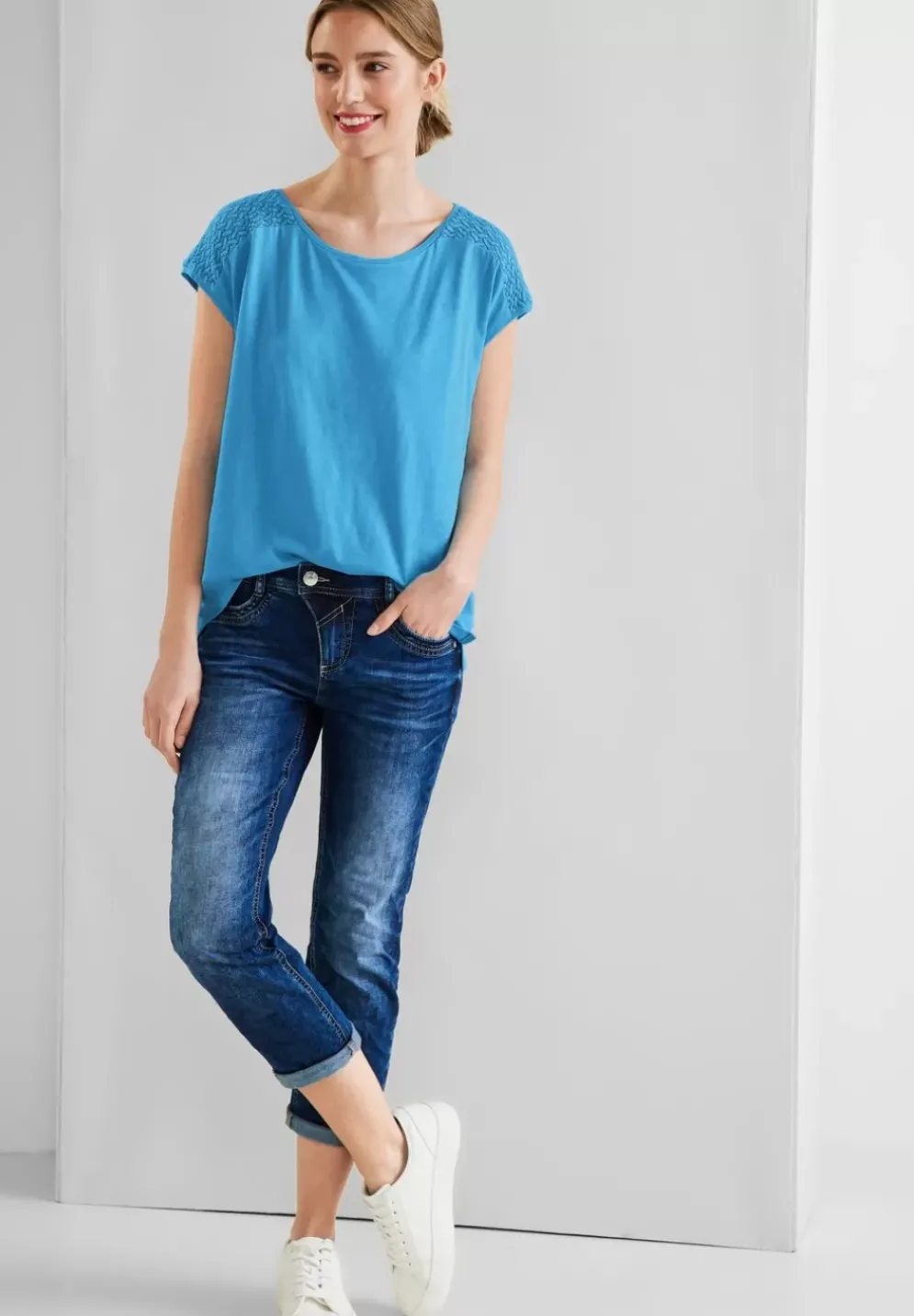 Shirt Mit Spitzeneinsatz