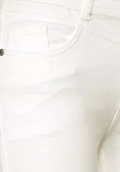Slim Fit Jeans In 7/8
