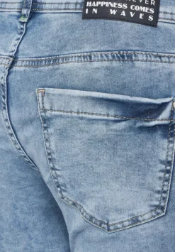 Slim Fit Jeans In 7/8