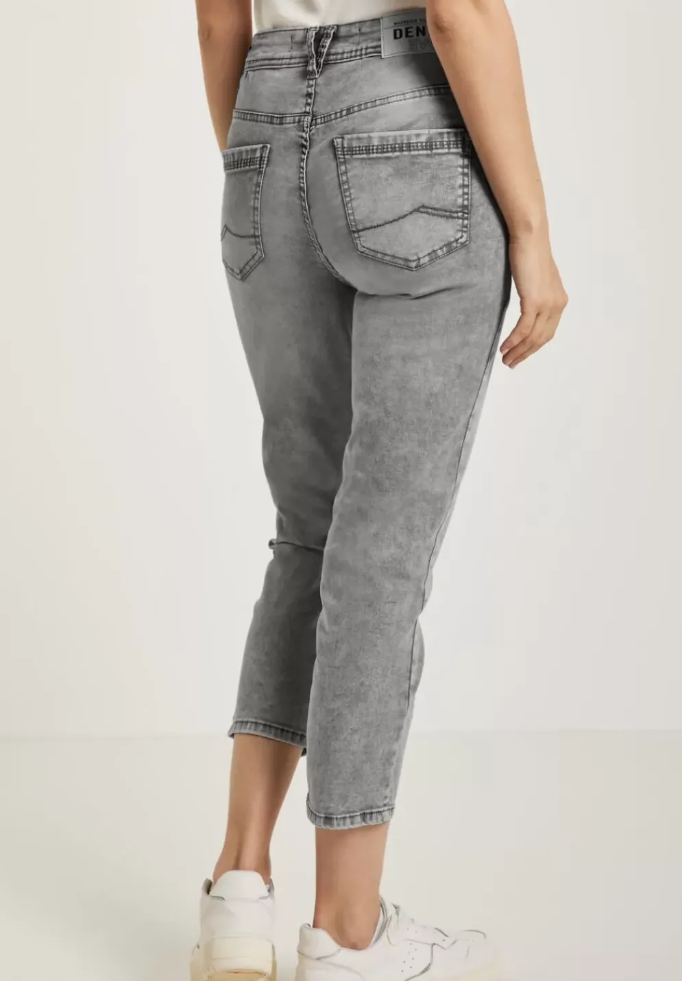 Slim Fit Jeans In Grau