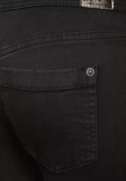Slim Fit Jeans In High Waist