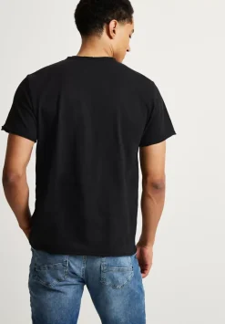Slub T Mit Offenen Kanten
