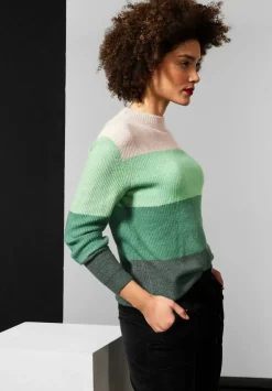 Softer Pullover Mit Streifen