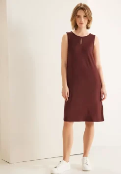 Sommerkleid In Unifarbe