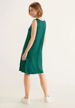 Sommerkleid In Unifarbe