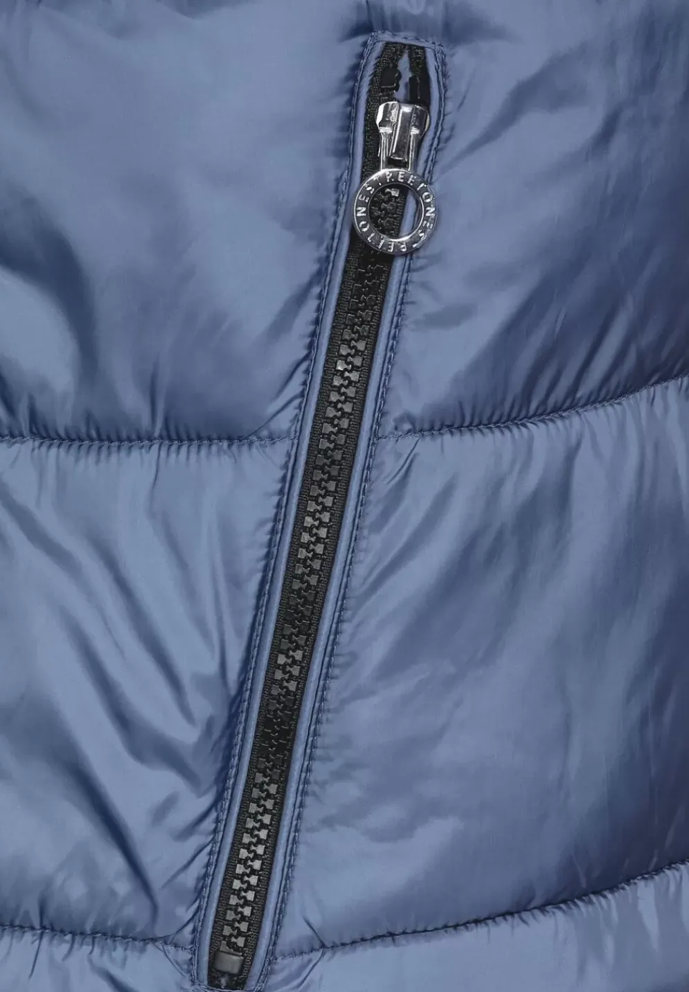 Steppjacke Mit Hohem Kragen