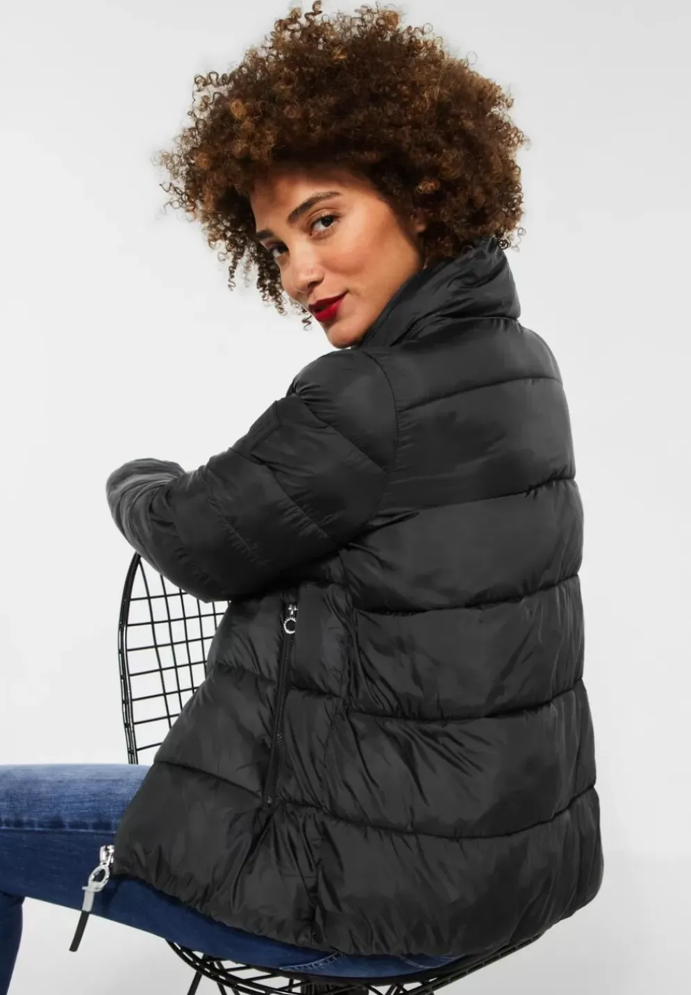 Steppjacke Mit Hohem Kragen
