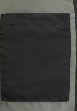 Steppjacke Mit Hohem Kragen