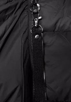 Steppmantel Im Wrap-Look