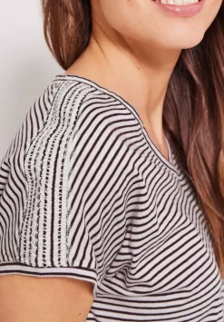 Streifenshirt Mit V-Neck